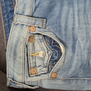BRAND NEW NEVER WORN! True Religion light wash, low rise boot cut jeans